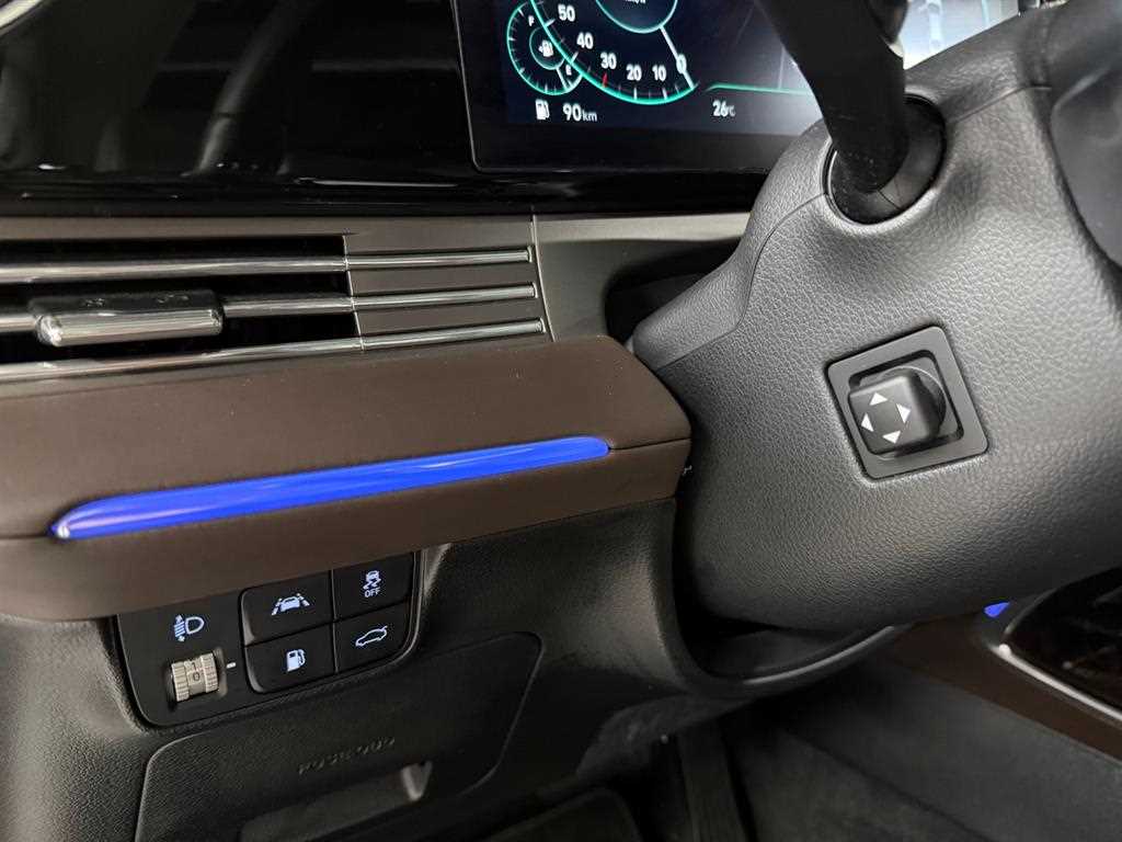 HYUNDAI Grandeur - Vista 9