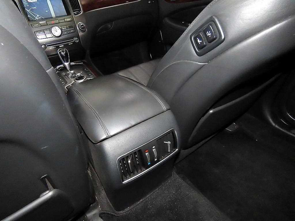 HYUNDAI Equus 2012 Negro - Importación desde Corea - HF Imports Iquique - Foto 16