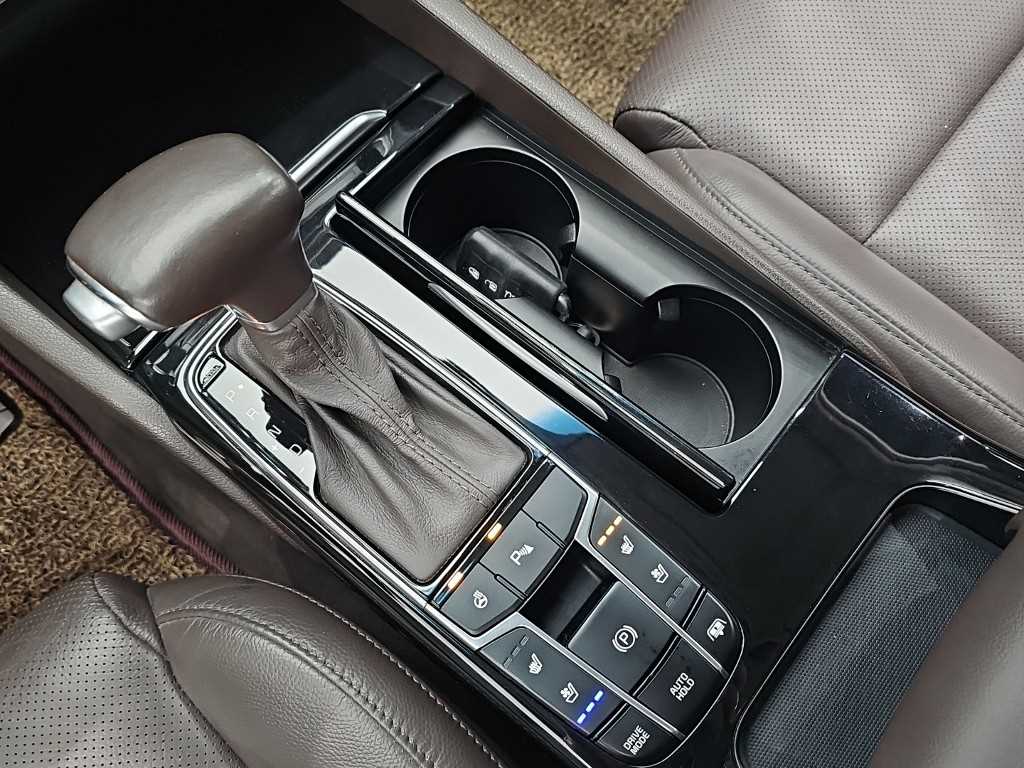 KIA K7 - Vista 8