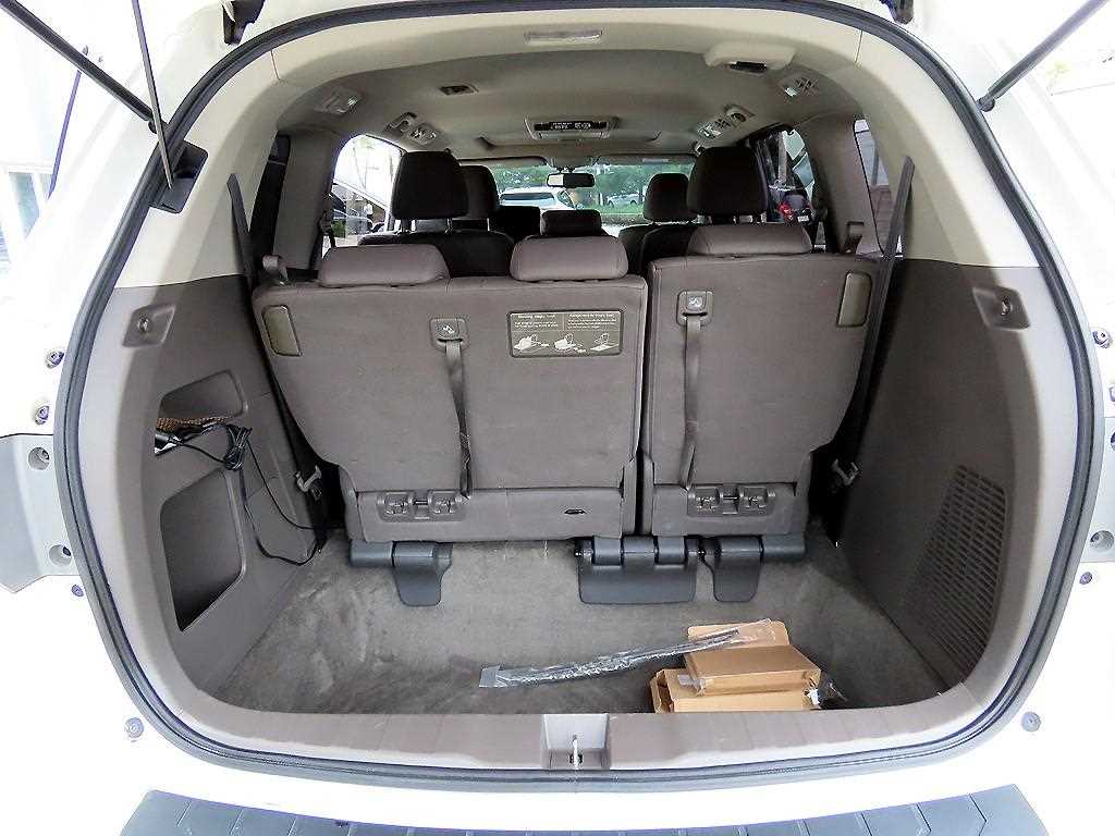 Honda Odyssey - Vista 10
