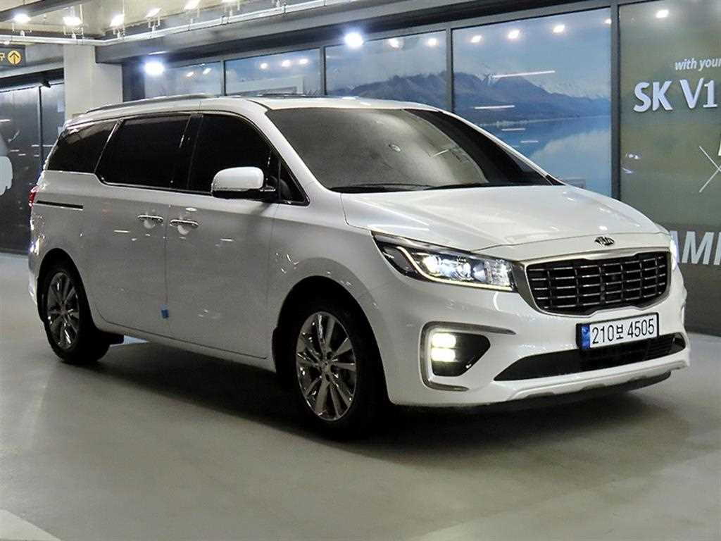 KIA Carnival - Vista 3