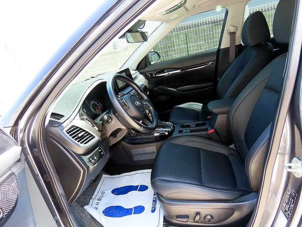 KIA Seltos - Vista 5