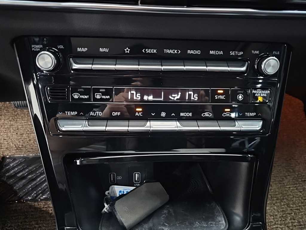 KIA K7 - Vista 10