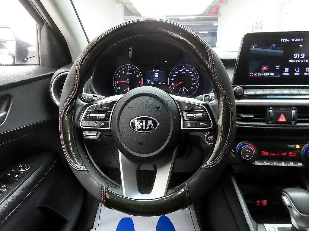 KIA K3 - Vista 7