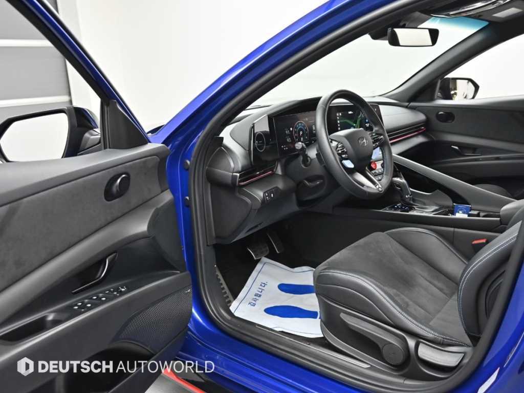 HYUNDAI Avante - Vista 11