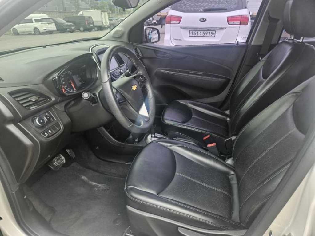 Chevrolet Spark - Vista 5