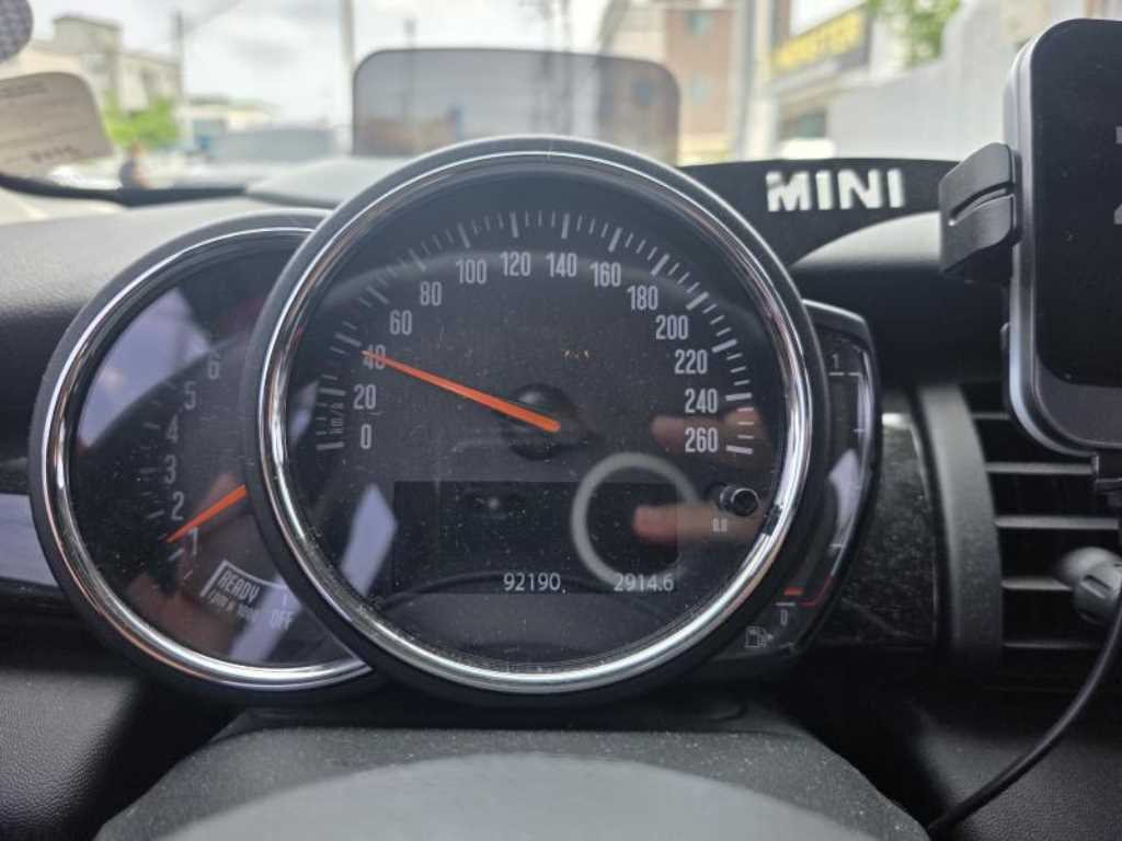 Mini Cooper - Vista 2