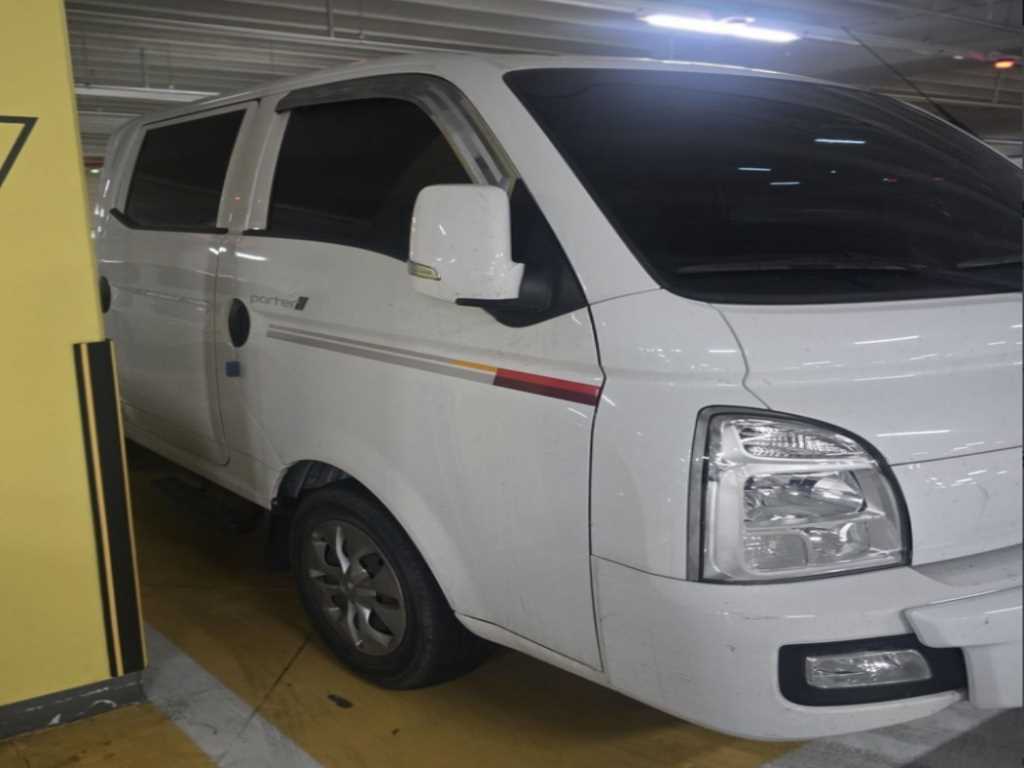Small Truck Cargo (small) - Vista 3