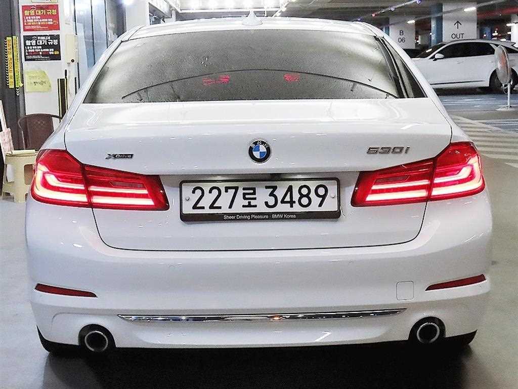 BMW 5 Series - Vista 5