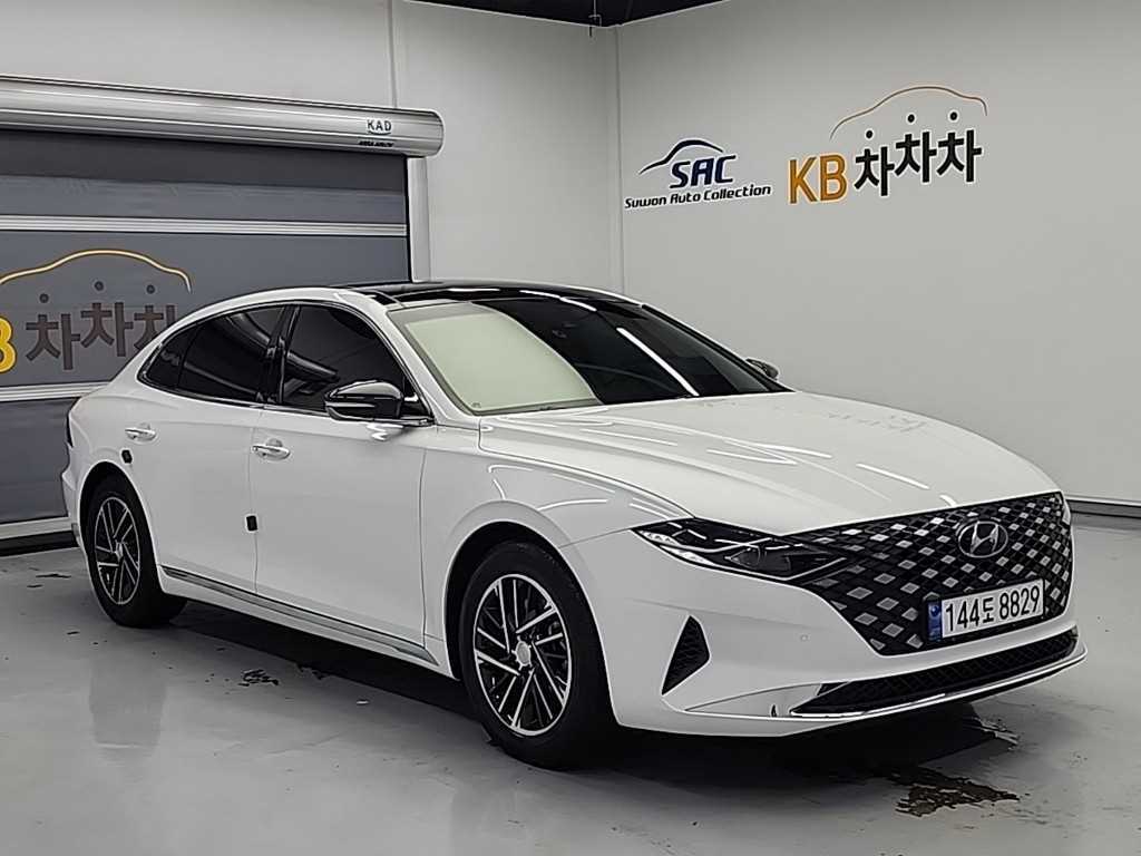 HYUNDAI Grandeur - Vista 4