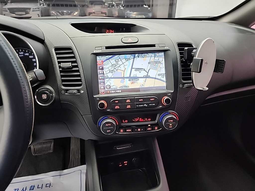 KIA K3 - Vista 10