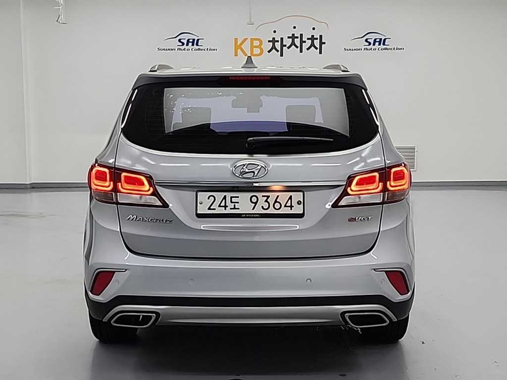 HYUNDAI Maxcruz - Vista 3