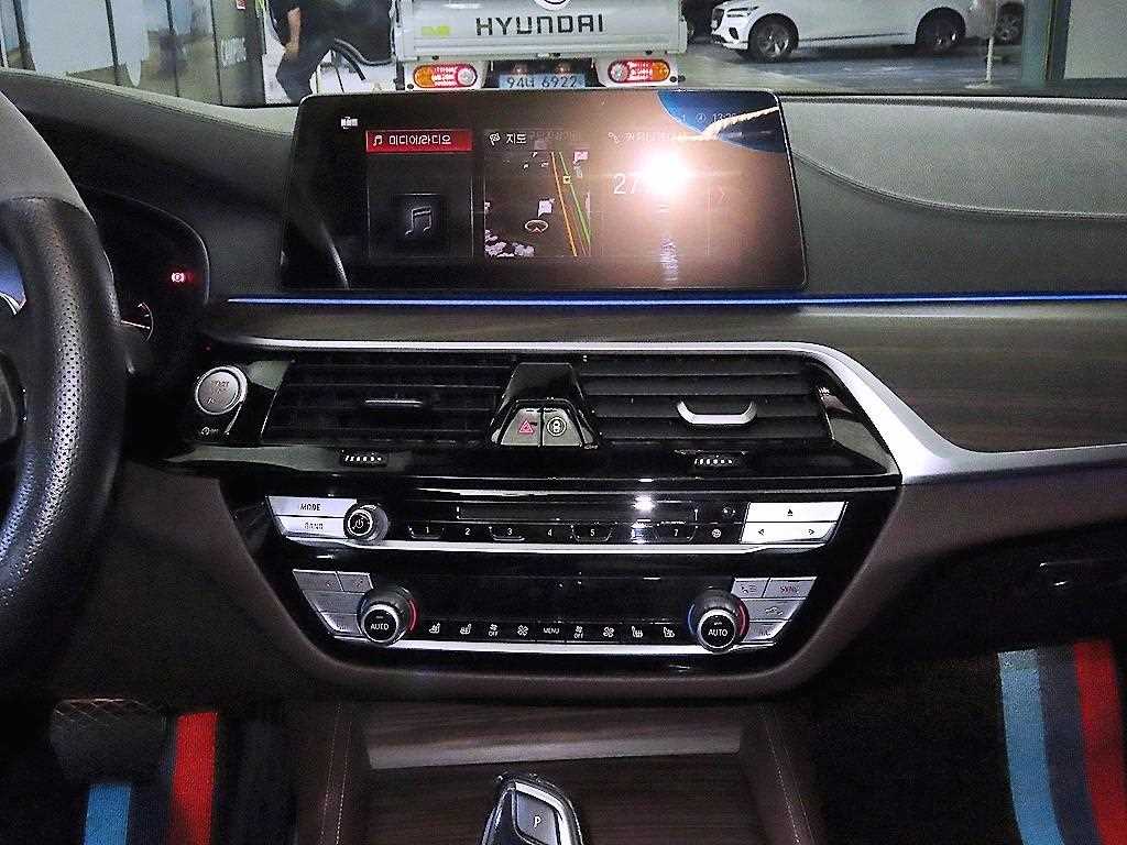 BMW 5 Series - Vista 11