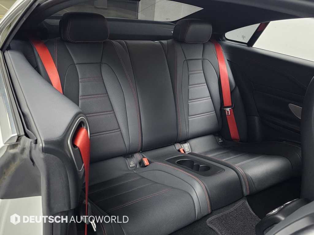 Mercedes Benz E class - Vista 12