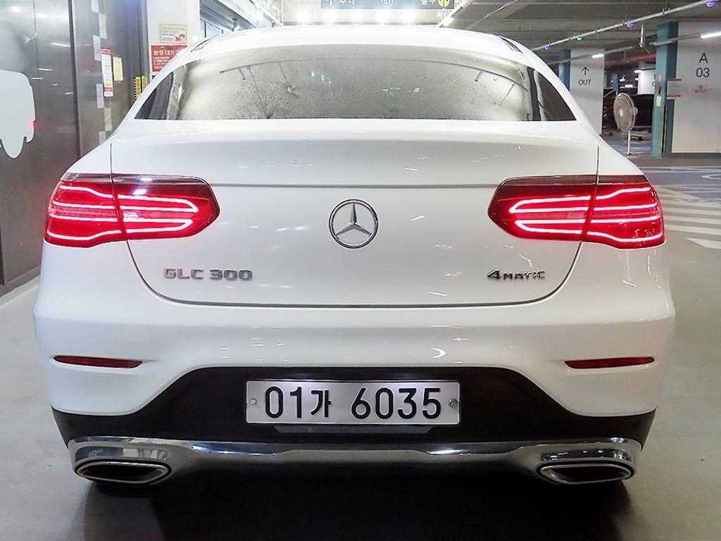 Mercedes Benz GLC Class - Vista 5