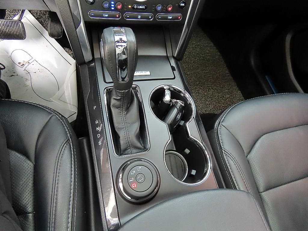 Ford Explorer - Vista 10