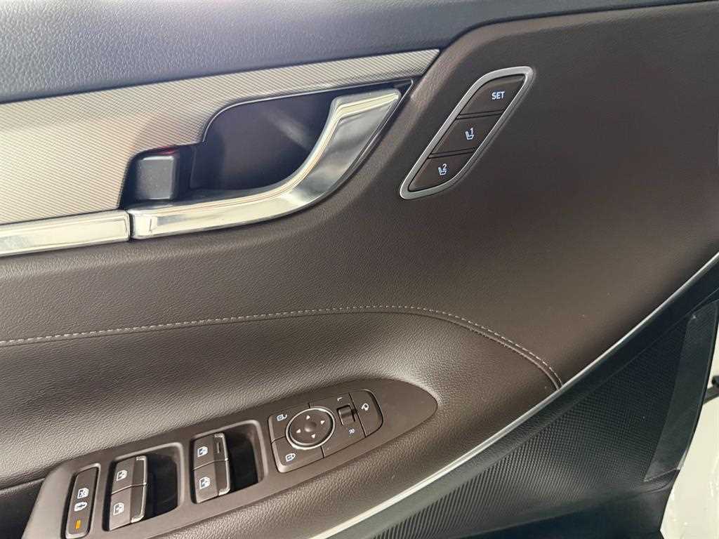 HYUNDAI Grandeur - Vista 7