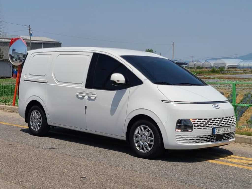HYUNDAI Staria - Vista 7