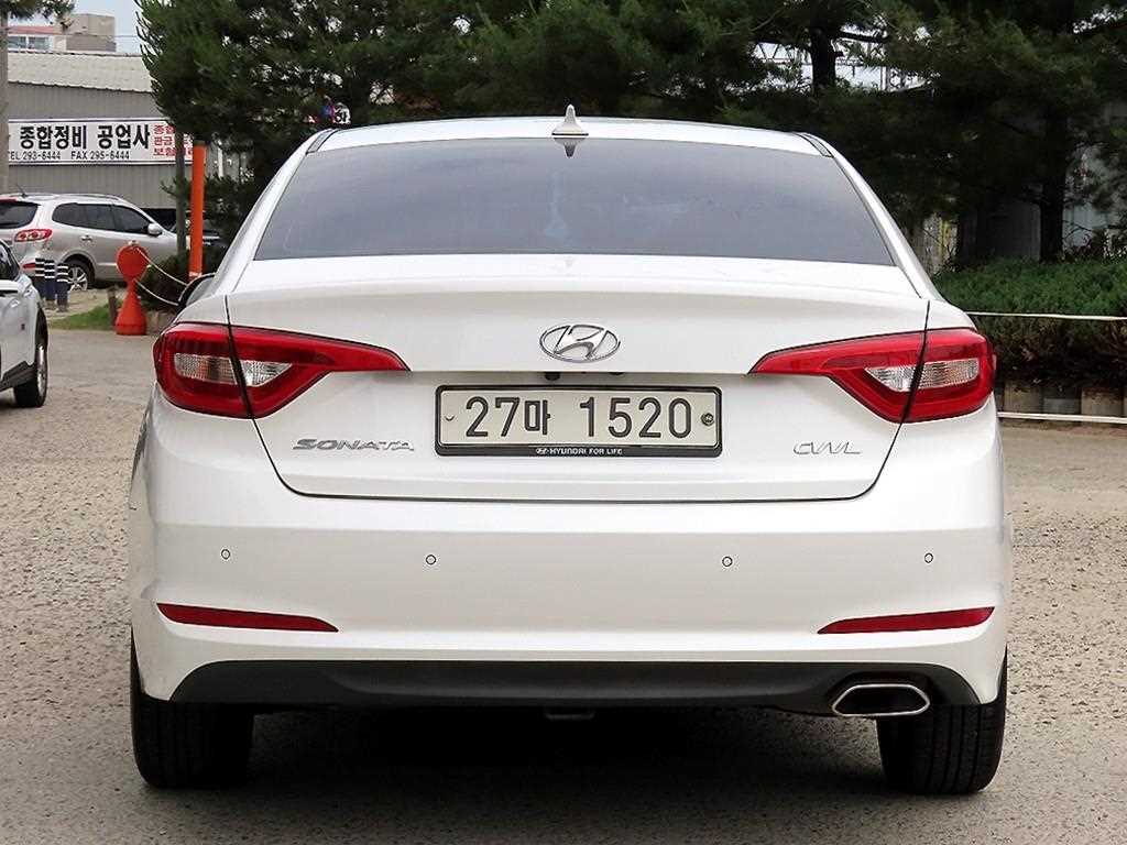 HYUNDAI Sonata - Vista 4