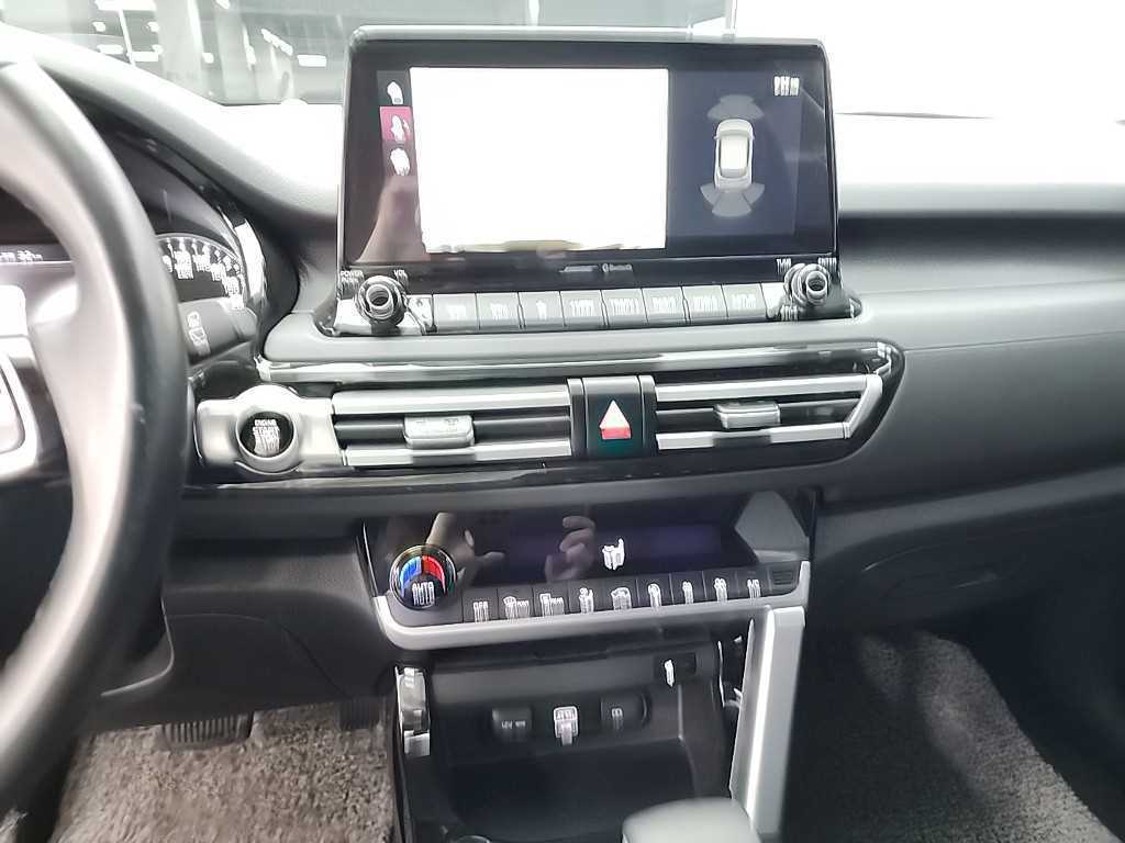 KIA Seltos - Vista 10