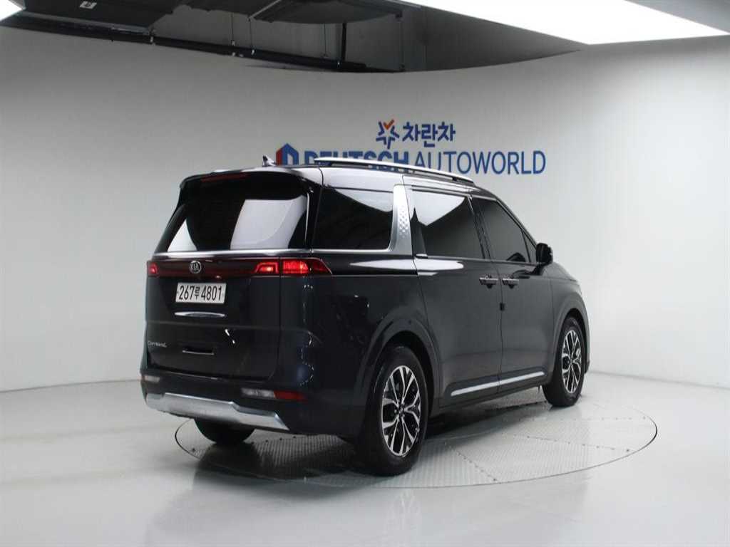 KIA Carnival - Vista 2