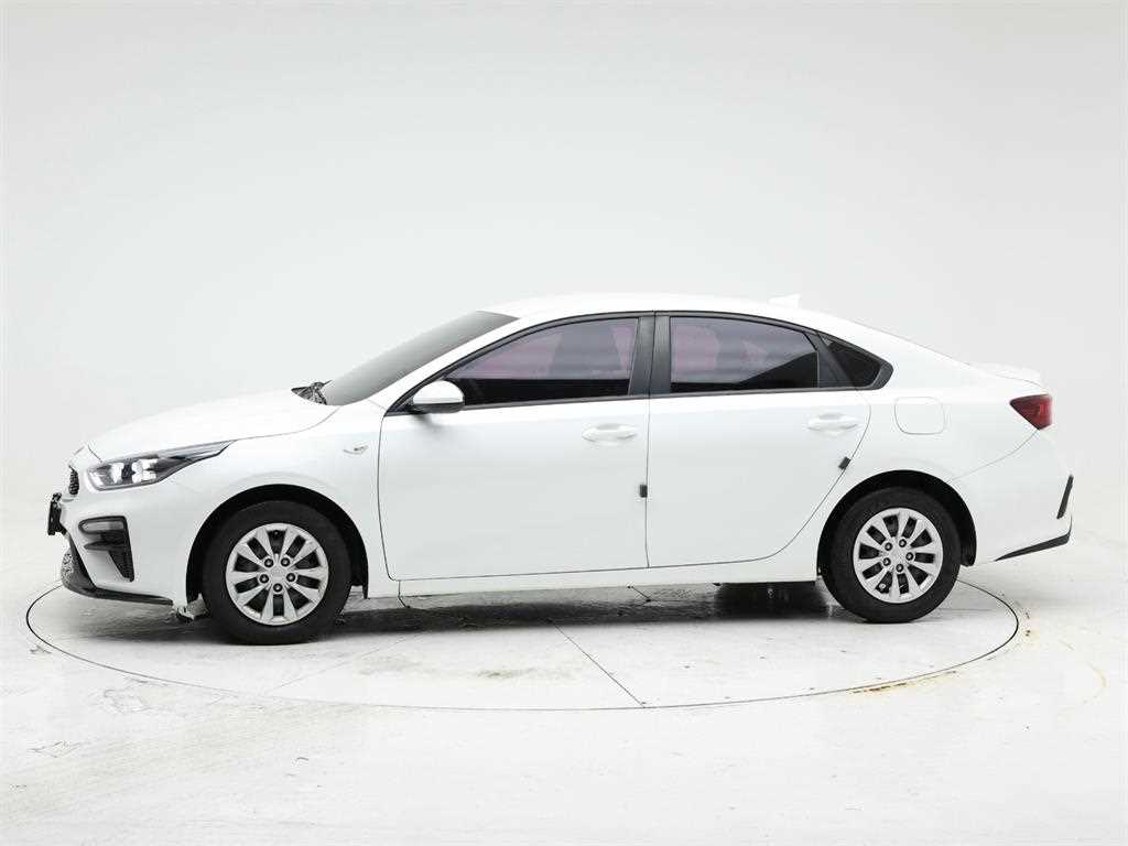KIA K3 - Vista 3