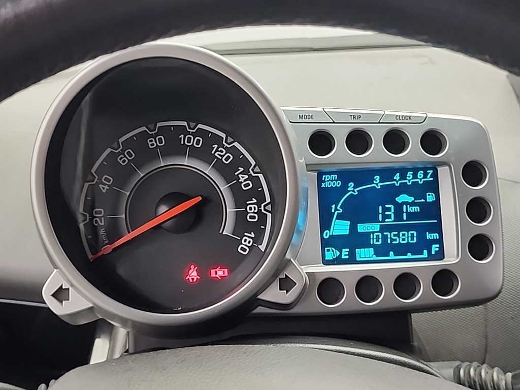 Chevrolet Spark - Vista 6