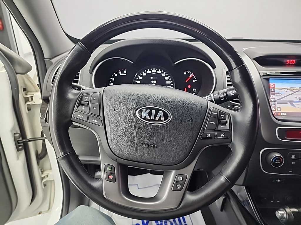 KIA Sorento - Vista 9