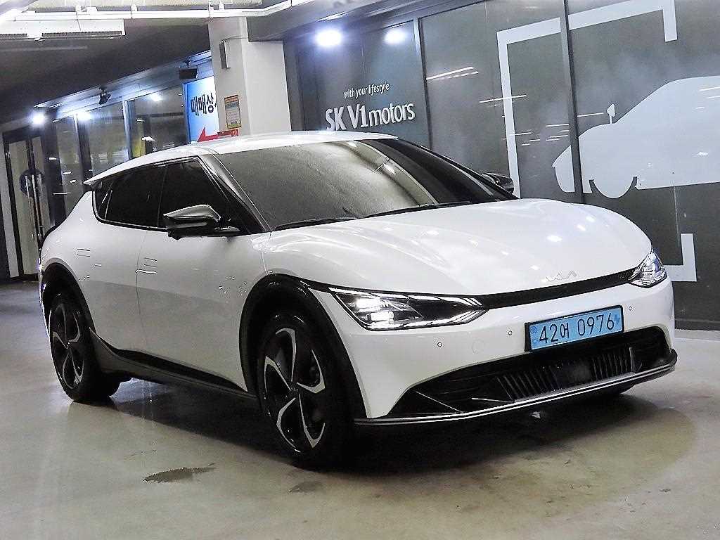 KIA EV6 2023 Blanco - Importación desde Corea - HF Imports Iquique - Foto 1