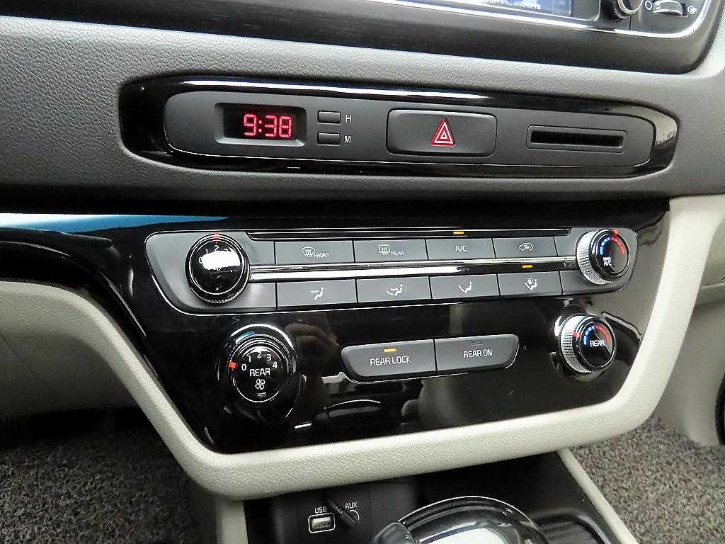 KIA Carnival 2016 - Importación desde Corea - HF Imports Iquique - Foto 16
