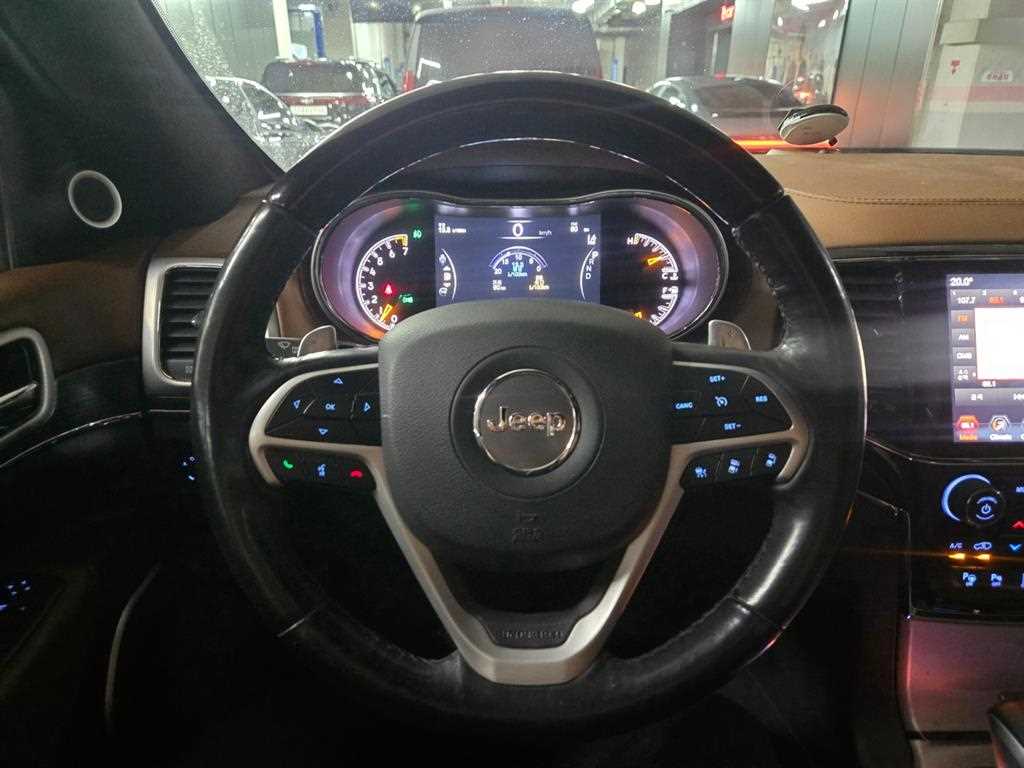 Jeep Cherokee - Vista 7