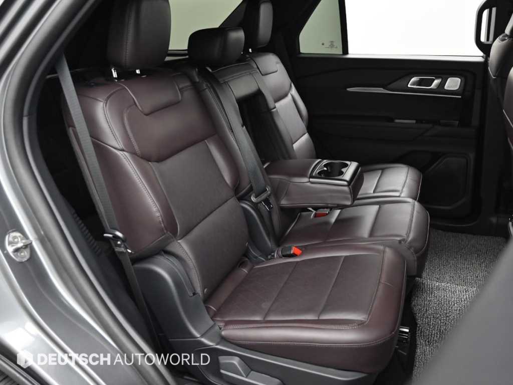Ford Explorer - Vista 12