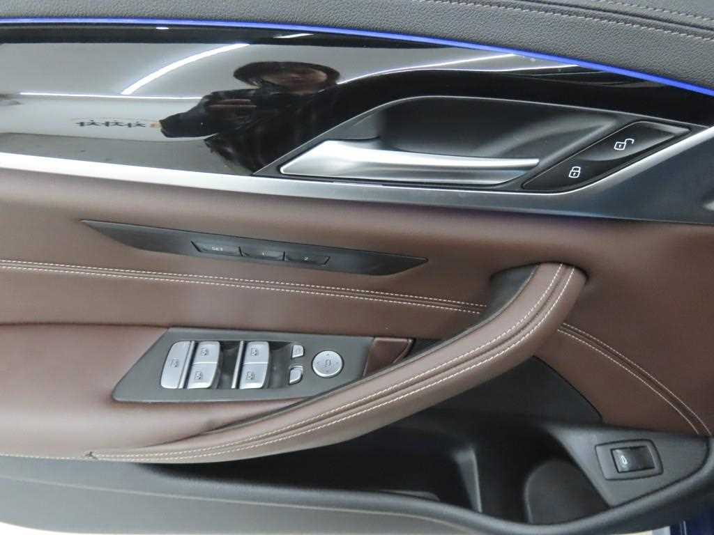 BMW 5 Series - Vista 10