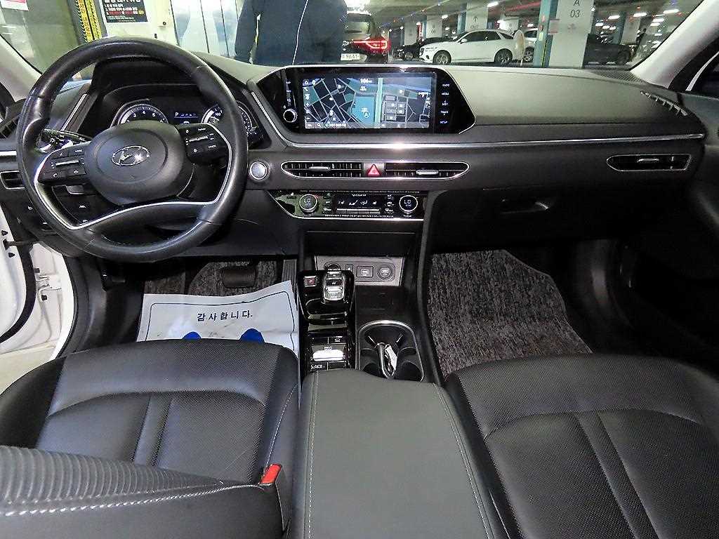 HYUNDAI Sonata - Vista 10