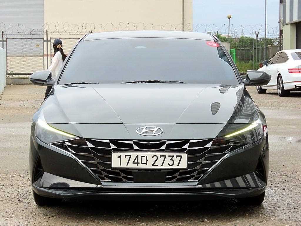 HYUNDAI Avante 2021 Gris - Importación desde Corea - HF Imports Iquique - Foto 1