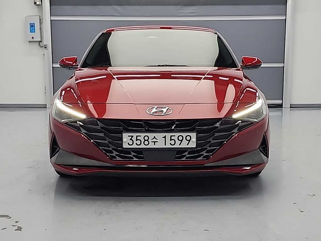HYUNDAI Avante - Vista 2