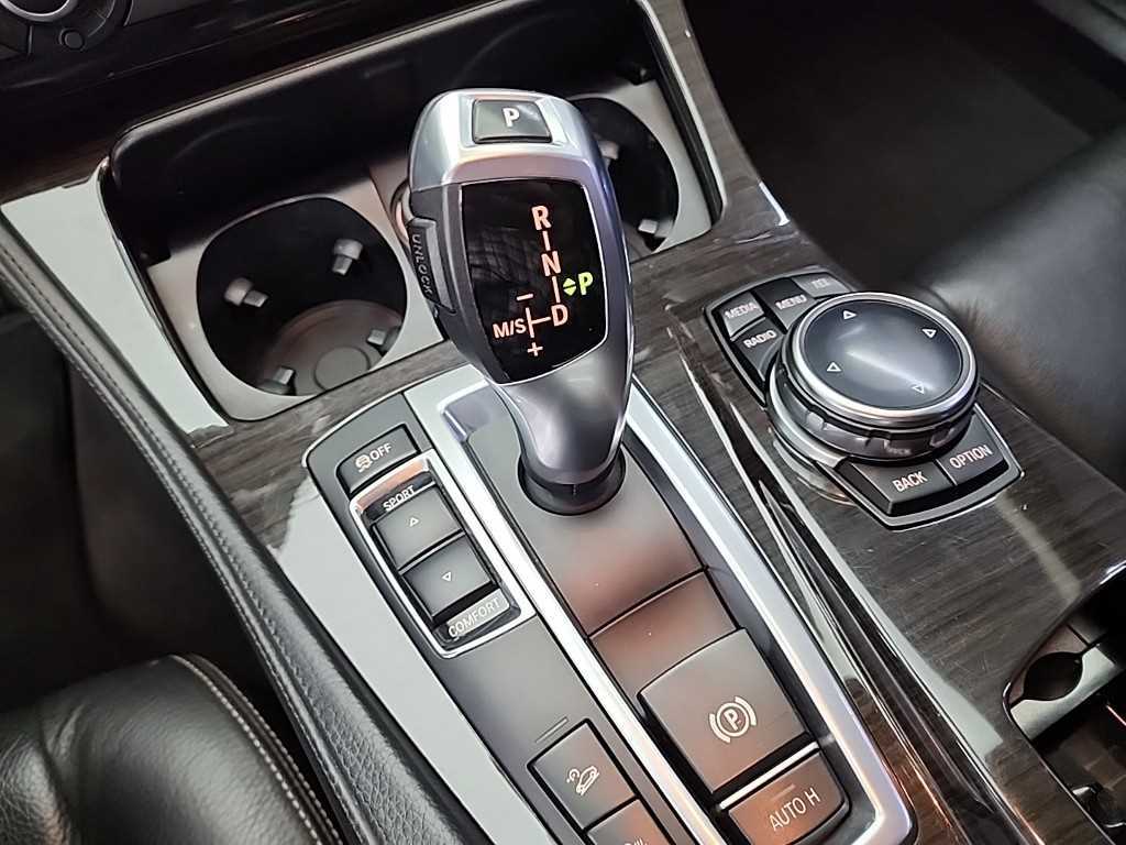BMW 5 Series - Vista 8