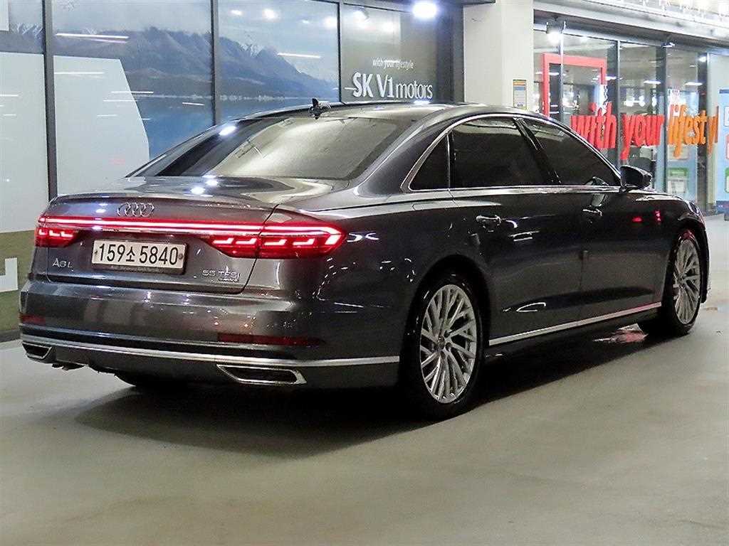 Audi A8 - Vista 4