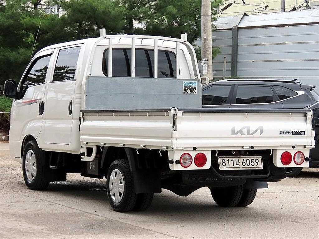 Small Truck Cargo (small) - Vista 2