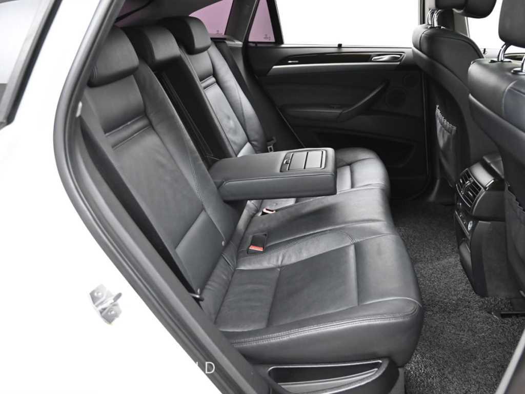 BMW X6 - Vista 12