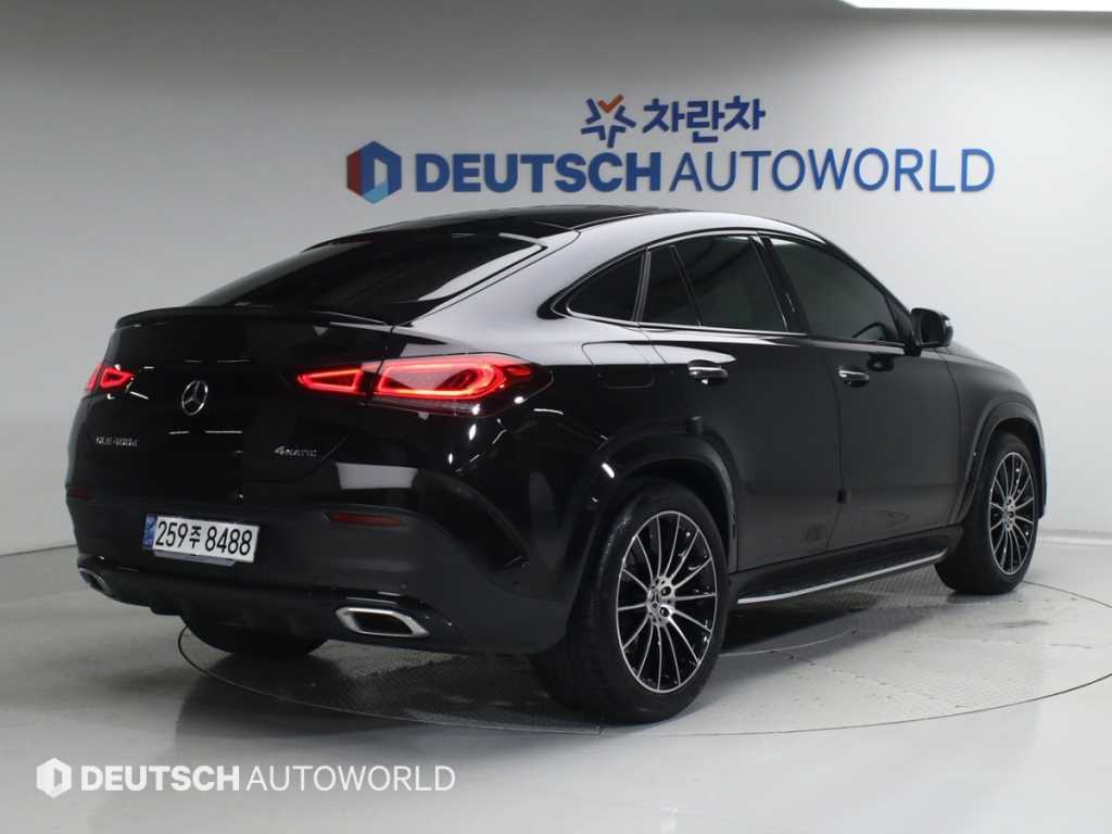 Mercedes Benz GLE Class - Vista 2