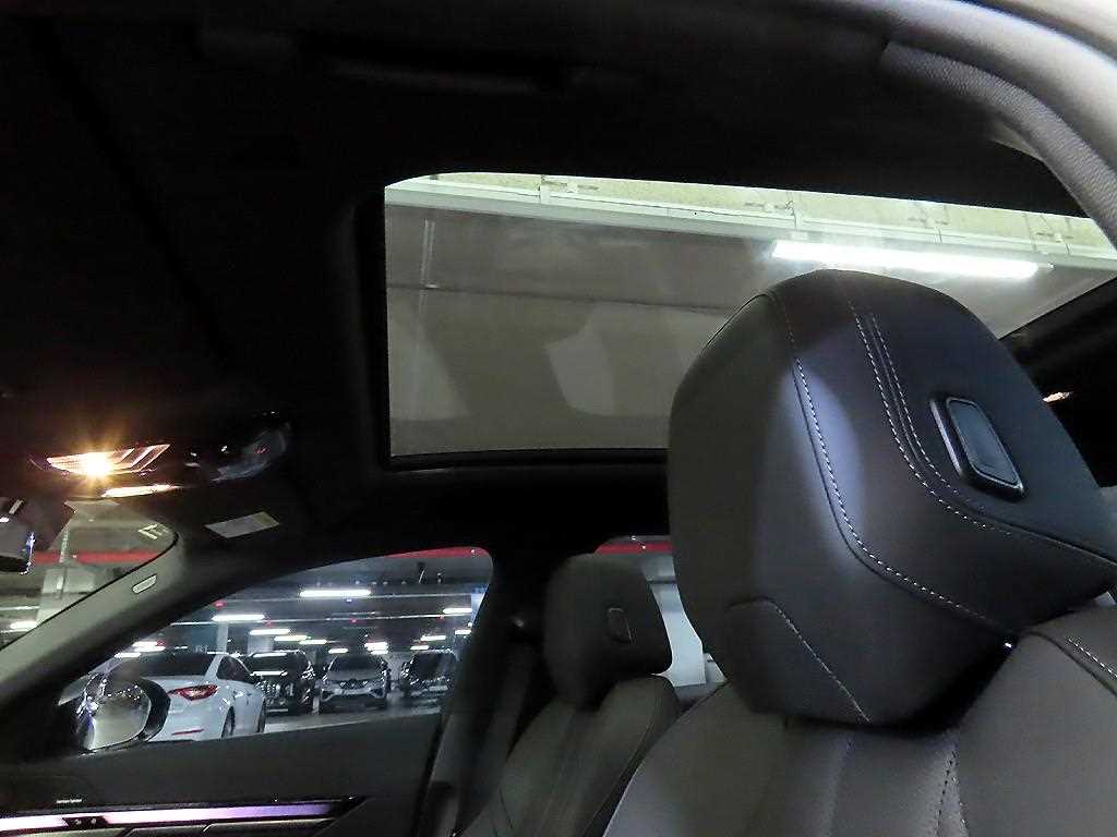 BMW 5 Series 2025 Negro - Importación desde Corea - HF Imports Iquique - Foto 17