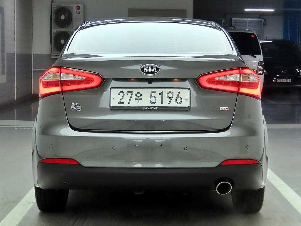 KIA K3 - Vista 3