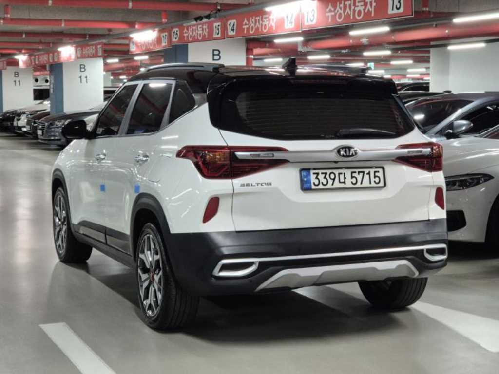 KIA Seltos - Vista 3