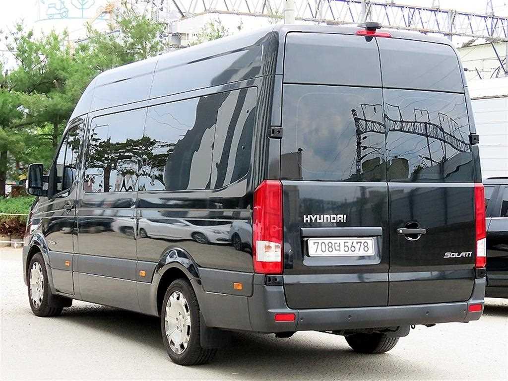 HYUNDAI Solati - Vista 3
