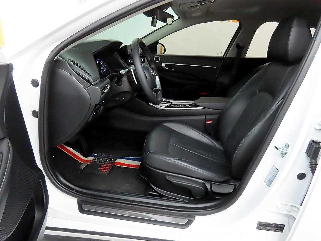 HYUNDAI Sonata - Vista 5