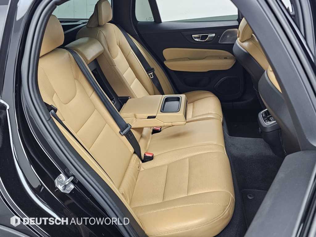 Volvo V60 - Vista 12