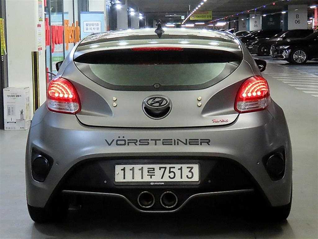 HYUNDAI Veloster - Vista 5