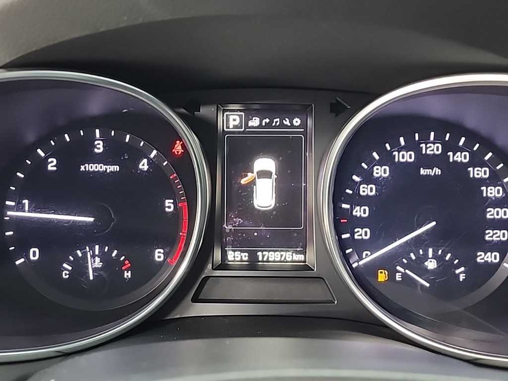 HYUNDAI Santa Fe - Vista 6