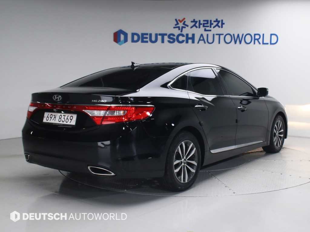 HYUNDAI Grandeur - Vista 2